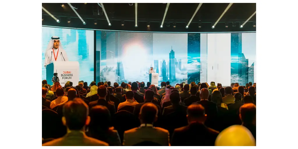el foro empresarial de dubai atrae a 2000 participantes de 49 paises durante dos dias de debates dinamicos y acuerdos de gran repercusion grafika numer 2