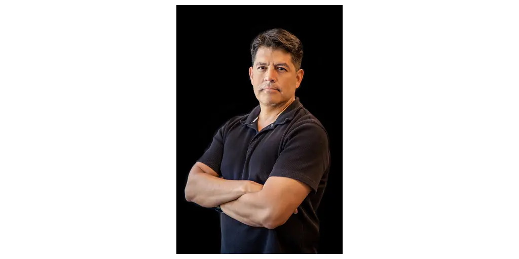 netspend y rv combinan la cartera global con la marca matriz ouro grafika numer 2