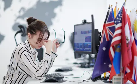 Markets Weaken on Tech Selloff, NZD Slumps After RBNZ, UK Inflation Surprises Higher