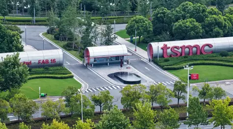 TSMC and ASML Shares Plunge After Results. Wall Street Didn't Believe in the Companies' Optimism