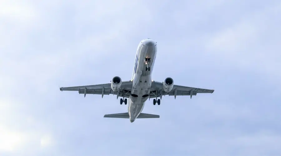 Airlines' Fuel Shortage. Fuel Stocks at the Bottom! This Year's Holidays Could Hit Wallets