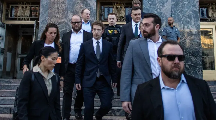 Acciones de Meta en descenso. La UE golpea a Zuckerberg. ¿La industria de IA tiene algo que temer?