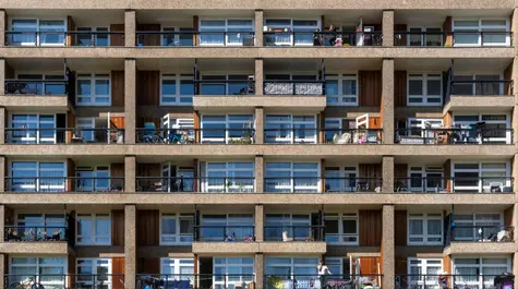 Lack of buyers for property purchases. Apartments no longer falling? "Slow improvement in market conditions was nullified"