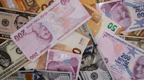 Iran, USA and the ceasefire game. The zloty under pressure, the dollar gains again
