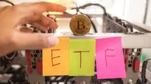 Flujos fuertes hacia los ETF de Bitcoin frente al precio de BTC. Las instituciones compran, el mercado aún no alcanza