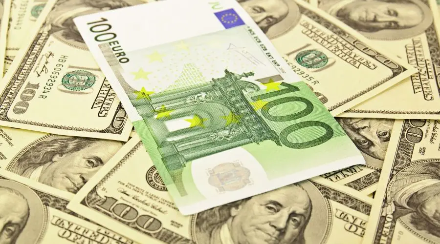 Gold Still Close to 4.25 to the Euro, Euro-Dollar EUR/USD Around 1.17