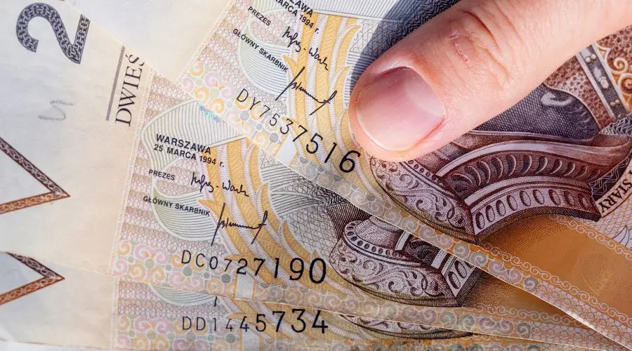 Euro a 4,26 zł. Corona checa y forint húngaro también pierden