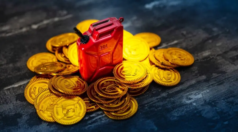 Gold Prices Fall 13%. Strong Dollar and Persistent Inflation Suck Gold