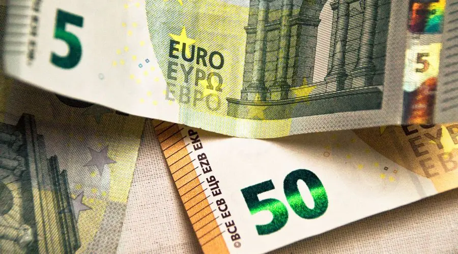 EUR/USD rate sharply down. Strong dollar and bond yields will exert pressure on the euro and zloty rate