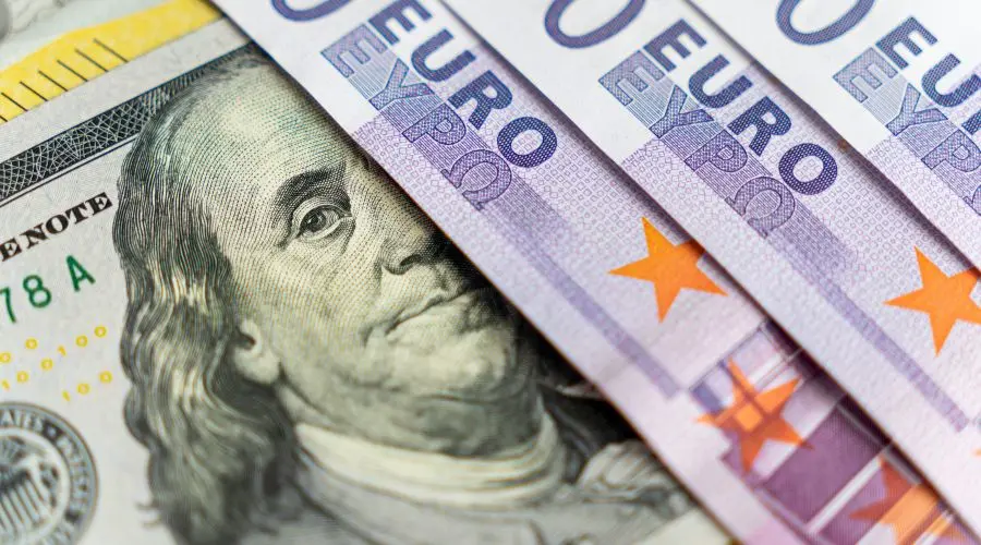 Tipo de cambio del euro/dólar EUR/USD por debajo de 1,16 - análisis técnico