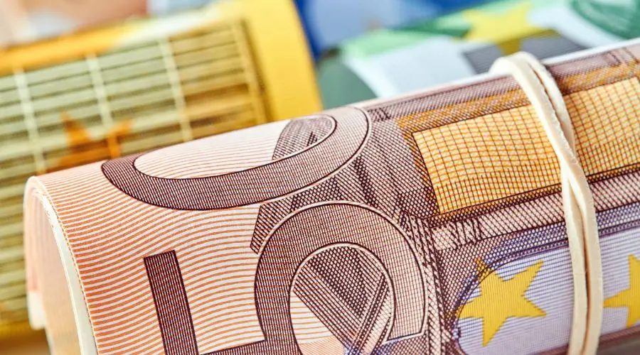 Euro Exchange Rate - Forecast for the Coming Days. Will the EUR/PLN Price Rise by Another 2 Cents?