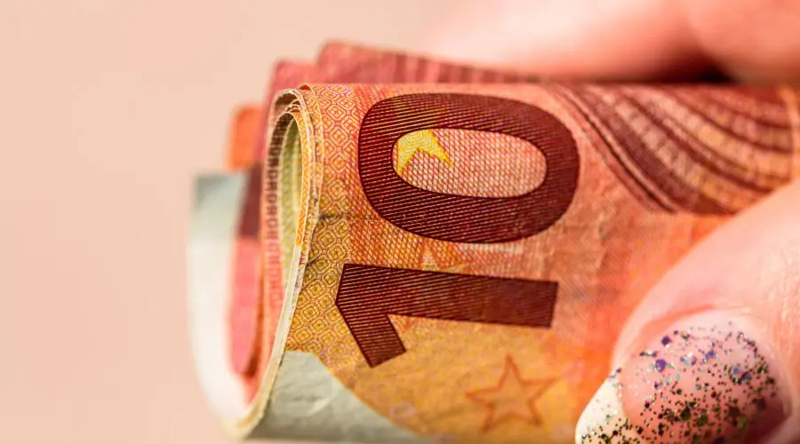 Ormuz puede provocar una crisis alimentaria global. EUR/PLN cae por debajo de 4,24