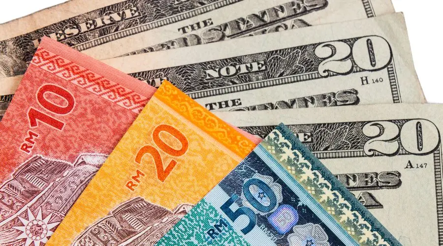 Forint más fuerte. Złoty y corona al plano. El dólar crece ligeramente