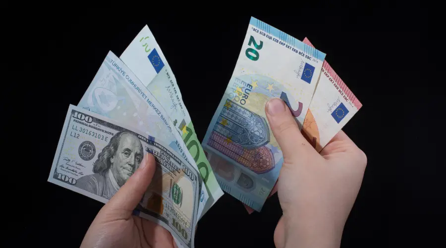 Gold Battles the 4.29 Złoty Barrier. Is This the End of the Dollar Rally?