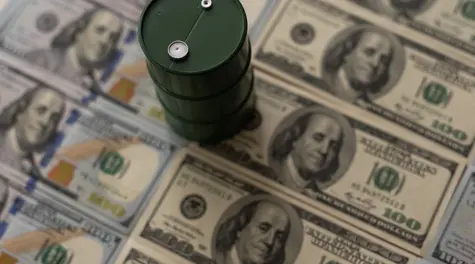 Oil Drains Down, Dollar Rises. Anomaly That Surprises Investors
