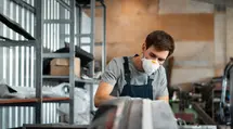 La falta de clientes obliga a recortar costos y reducir puestos de trabajo. La industria armamentística no salvó las fábricas polacas