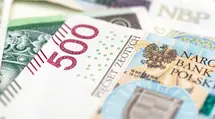 In response to low inflation, the PLN weakens while Polish debt strengthens