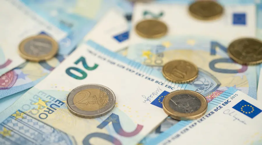 EUR/PLN Falls Below 4.30. Weak PMI and End of CPN Program Provide Background for Global Expectation of US Data