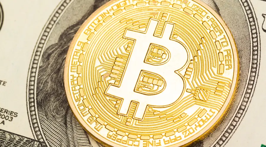 End of the Black Series on Bitcoin. Over $220 million flowed into ETF funds in one day