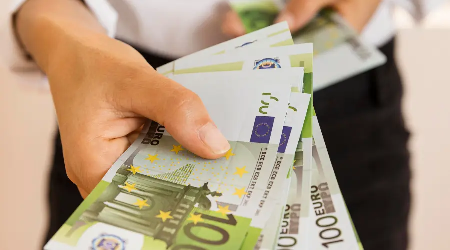 Escalation in the Persian Gulf Hits the Złoty. EUR/PLN Tests Key Resistance Before RPP Decision