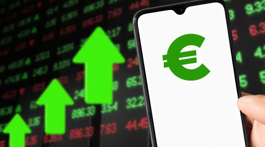 Euro rate - forecast for the next days. Euro rises by 1.5 grosz, dollar also up