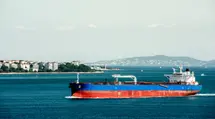 Canal de Ormuz cerrado "hasta que se revoque". Oro y plata se desmoronaron