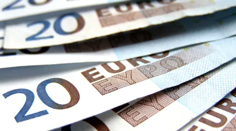 Tipo de cambio del euro - pronóstico para los próximos días. EURPLN cae a 4,24, USDPLN baja a 3,65