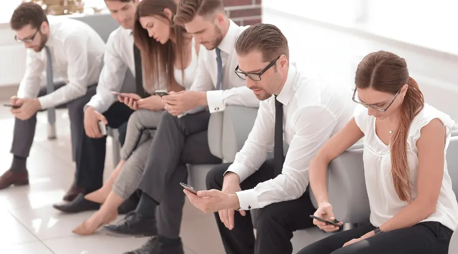 Statistics or Massacre? Over 3,000 Employees Listed in June Layoff Records