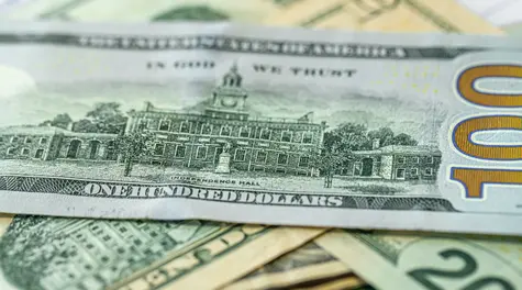 Los bancos centrales en Europa sin cambios, y los checos suben las tasas. En el fondo, el dólar es más fuerte que hace más de un año