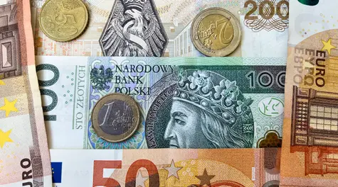 CURRENCIES: Euro higher by 1.5 cents, and dollar price higher by 2.5 cents