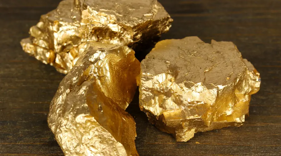 Gold reacts to hawkish rate path and historic US‑Iran deal