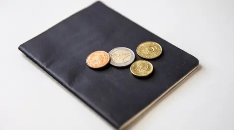 Euro‑dollar rate down, EUR/PLN up. U.S. interest‑rate divergence and German crisis suffocate Europe