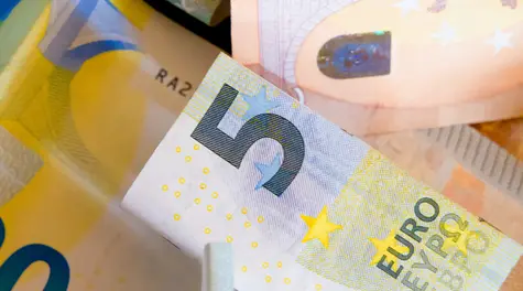 Currency courses: the zloty tests the 4.28 PLN per euro threshold. The Polish economy grows faster than GDP