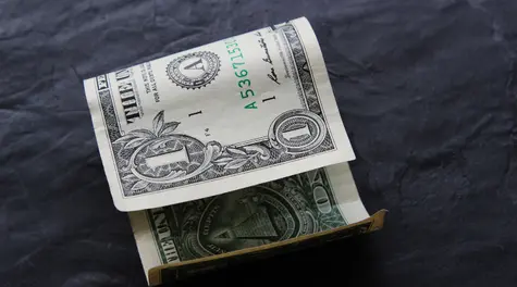 WALUTY: El dólar dio un respiro al zloty (USD/PLN). ¿Cuánto tiempo durará la corrección del mercado?