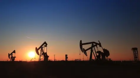 Oil Markets on Edge: Trump Ultimatum Raises Risk of Russian Supply Shock