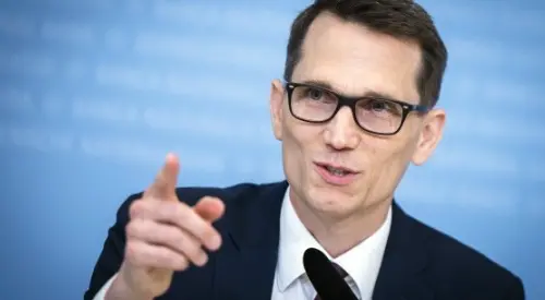 USD Strength Holds as Bears Await Softer Data; EUR, CHF and CEE Currencies in Focus