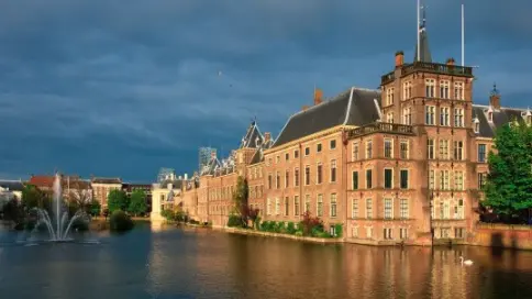 Dutch Elections Preview: Fragmented Politics and Long-Term Fiscal Challenges Ahead