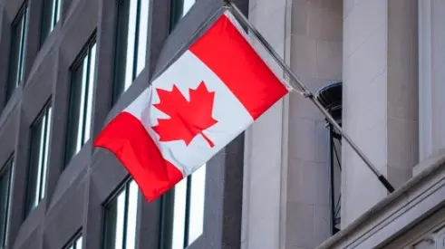 BoC Set for October Cut Despite Strong Data as Economic Outlook Remains Weak