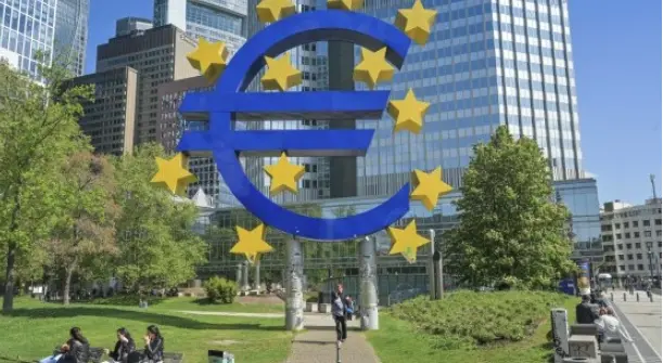 Euro Rates Approach Highs Amid Disinflation Risks and Dutch Pension-Driven Curve Steepening