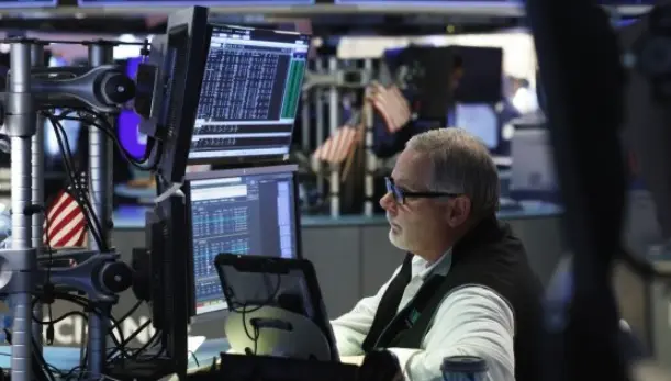 USD Steady Amid Market Nervousness: ADP Data to Set the Tone