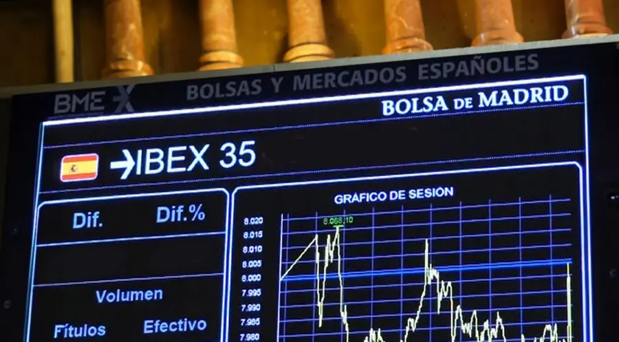 Acciones Amadeus, con un descenso del 1,10%, Telefónica, con una caída del 0,79%, y Colonial, con un retroceso del 0,65%, lideran las pérdidas en el Ibex 35 | FXMAG