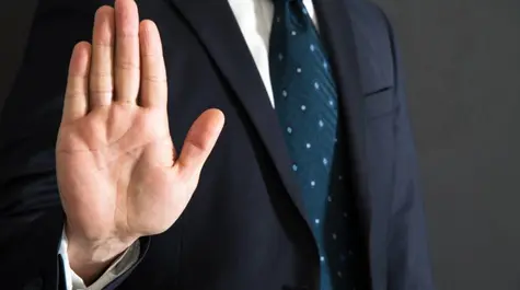 Crypto pullback continues as market cap nears $2.5 Trillion once again | FXMAG.COM