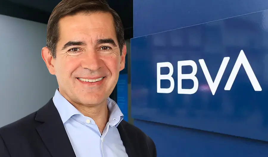 ¿Cuánto cobra el BBVA por comprar acciones? Los gigantes como el banco Santander y el banco CaixaBank reculan