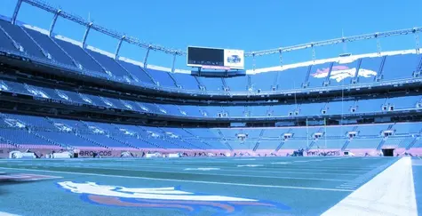 DAO Intenta Comprar A Los Broncos De Denver De La NFL Por $4.000 Millones