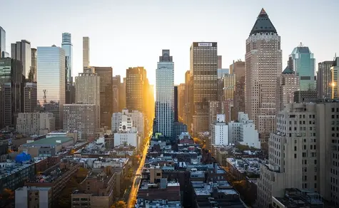 El Ibex avanza un 1,11% impulsado por una impresionante subida de Repsol | FXMAG