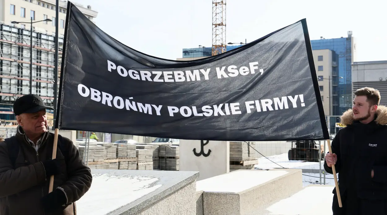 The “zero hour” is coming. Will the system hold up? Entrepreneurs fear chaos