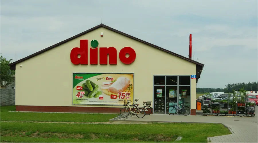 La diferencia entre los salarios de la dirección de Dino y los empleados es “astronómica”. Los miembros del consejo solo ganaron 5,4 millones de zlotys en un año.