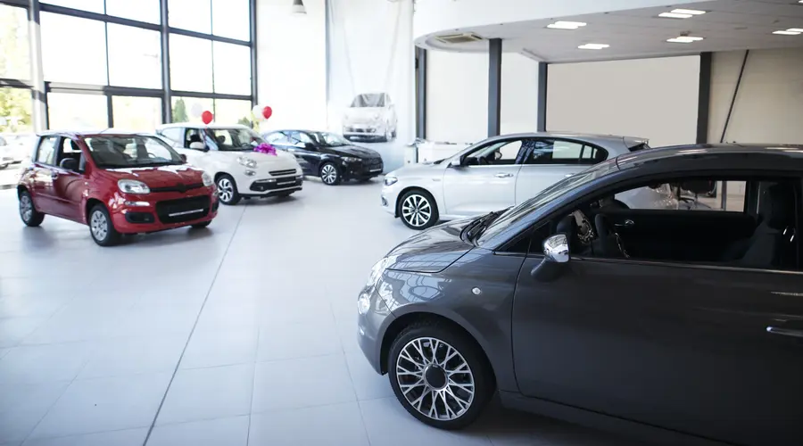 El mercado automotriz en Rusia en la curva. Los costos de compra de autos superan las capacidades financieras