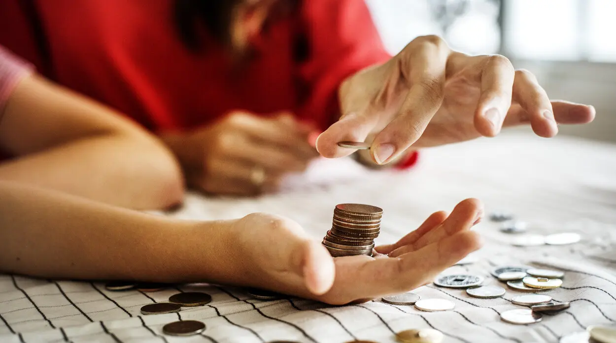 ¿Superar los límites del absurdo? El fisco busca dinero de personas que necesitan ayuda