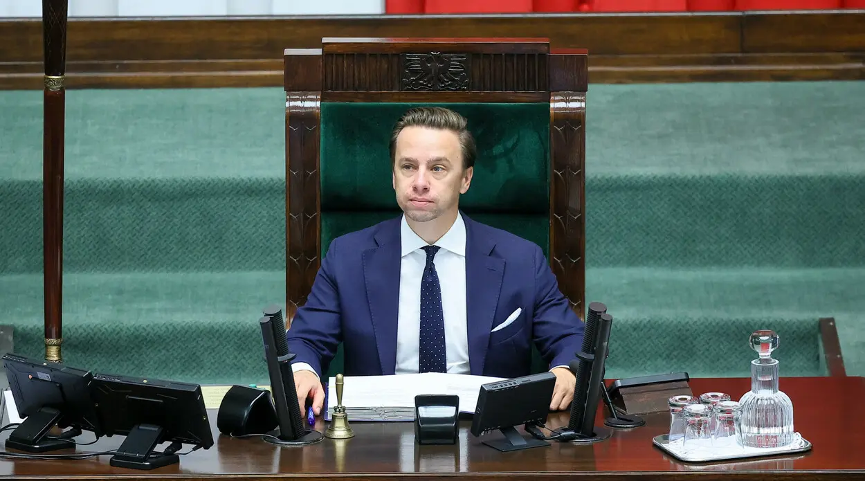 Volodymyr Zelensky in the heat of criticism. Krzysztof Bosak: "We should announce that Poland will block Ukraine's accession to the European Union"
